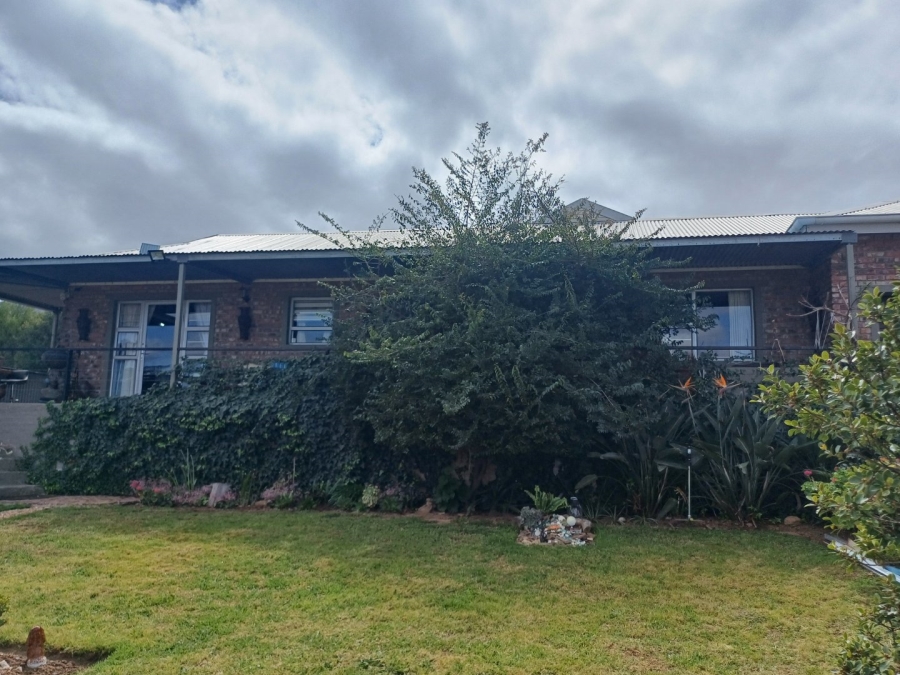 3 Bedroom Property for Sale in Ladismith Western Cape